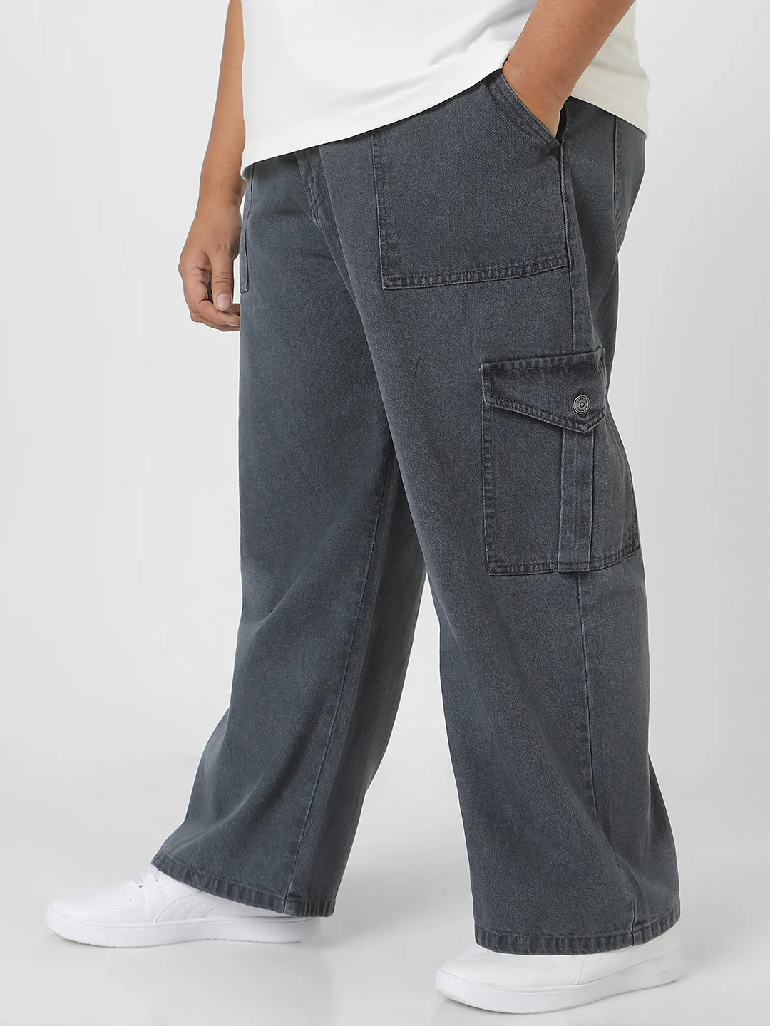 Plus Men's Grey Loose Fit Cargo Jeans with 6 Pockets Non-Stretchable - Image 2