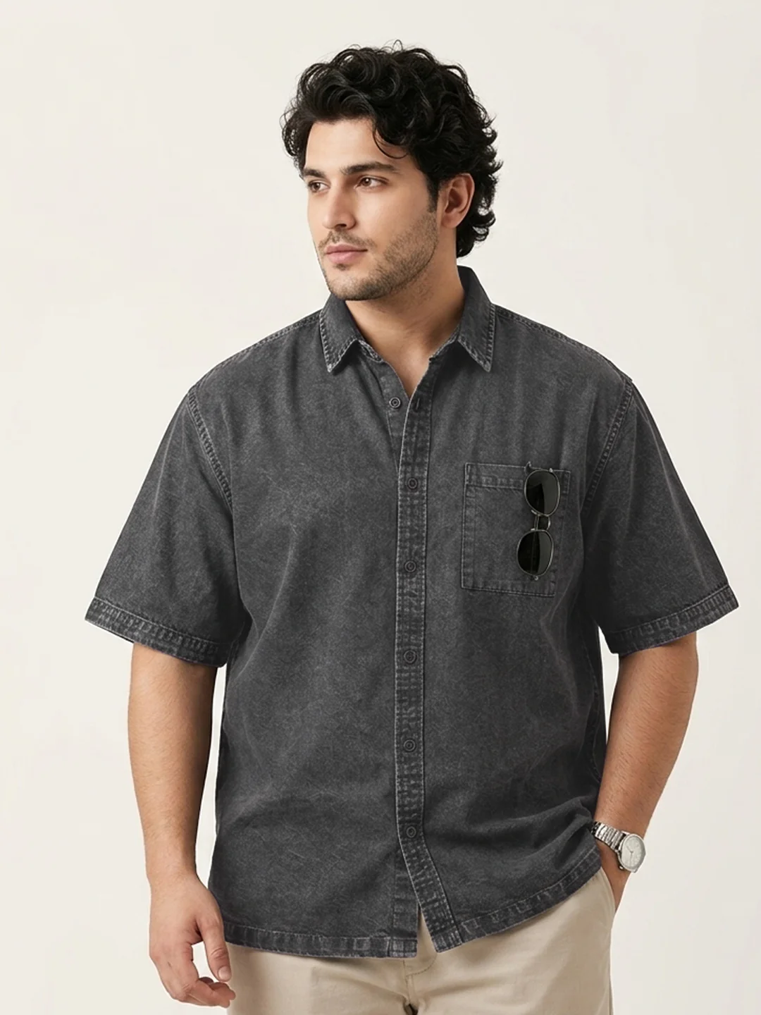 Plus Men's Grey Oversized Fit Half Sleeve Solid Casual Denim Shirt