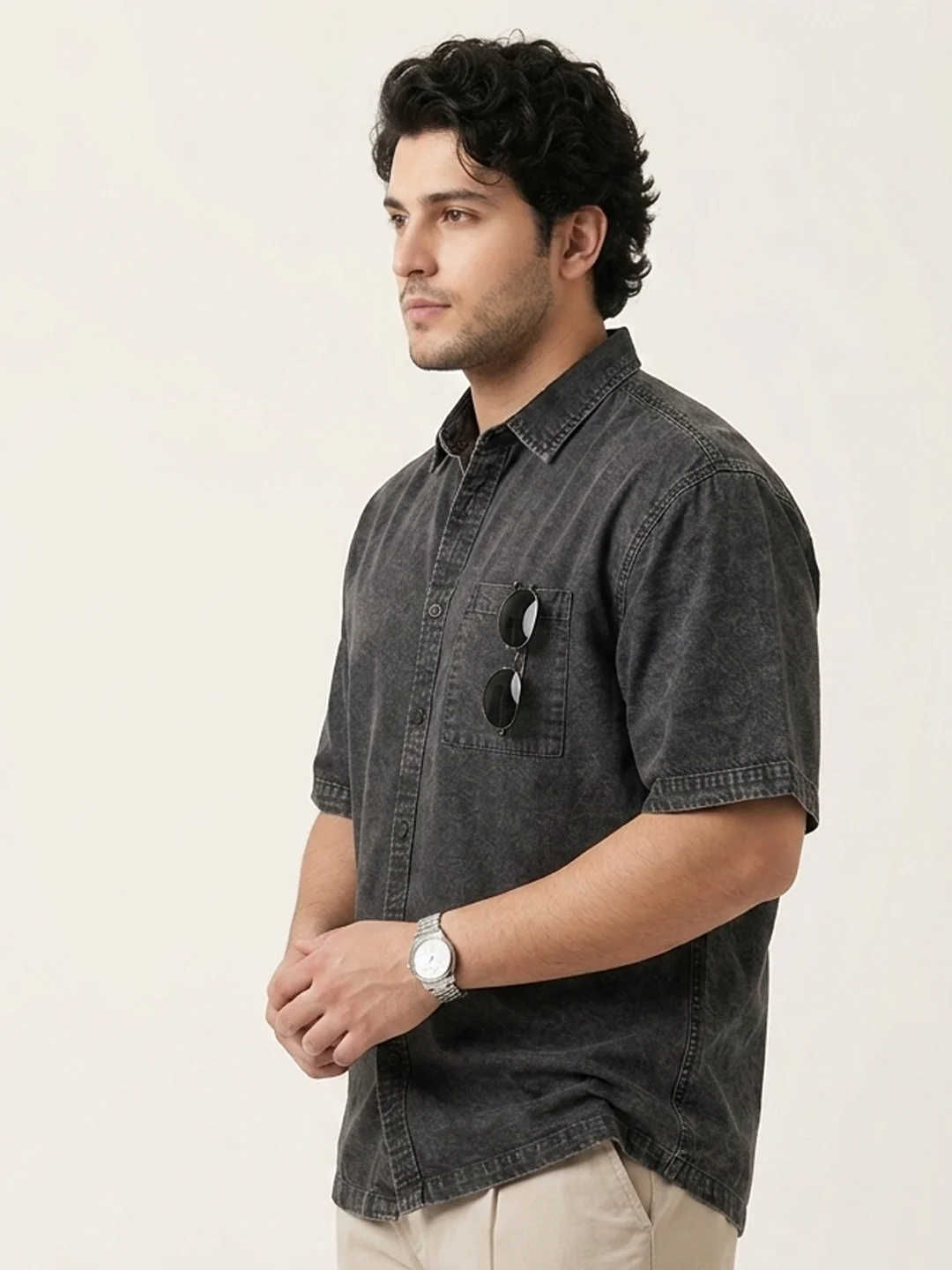 Plus Men's Grey Oversized Fit Half Sleeve Solid Casual Denim Shirt - Image 2