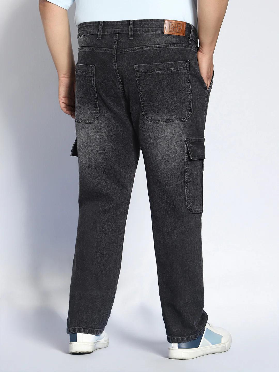 Plus Men's Grey Regular Fit Washed Cargo Jeans With 6 Pockets Stretchable - Image 4
