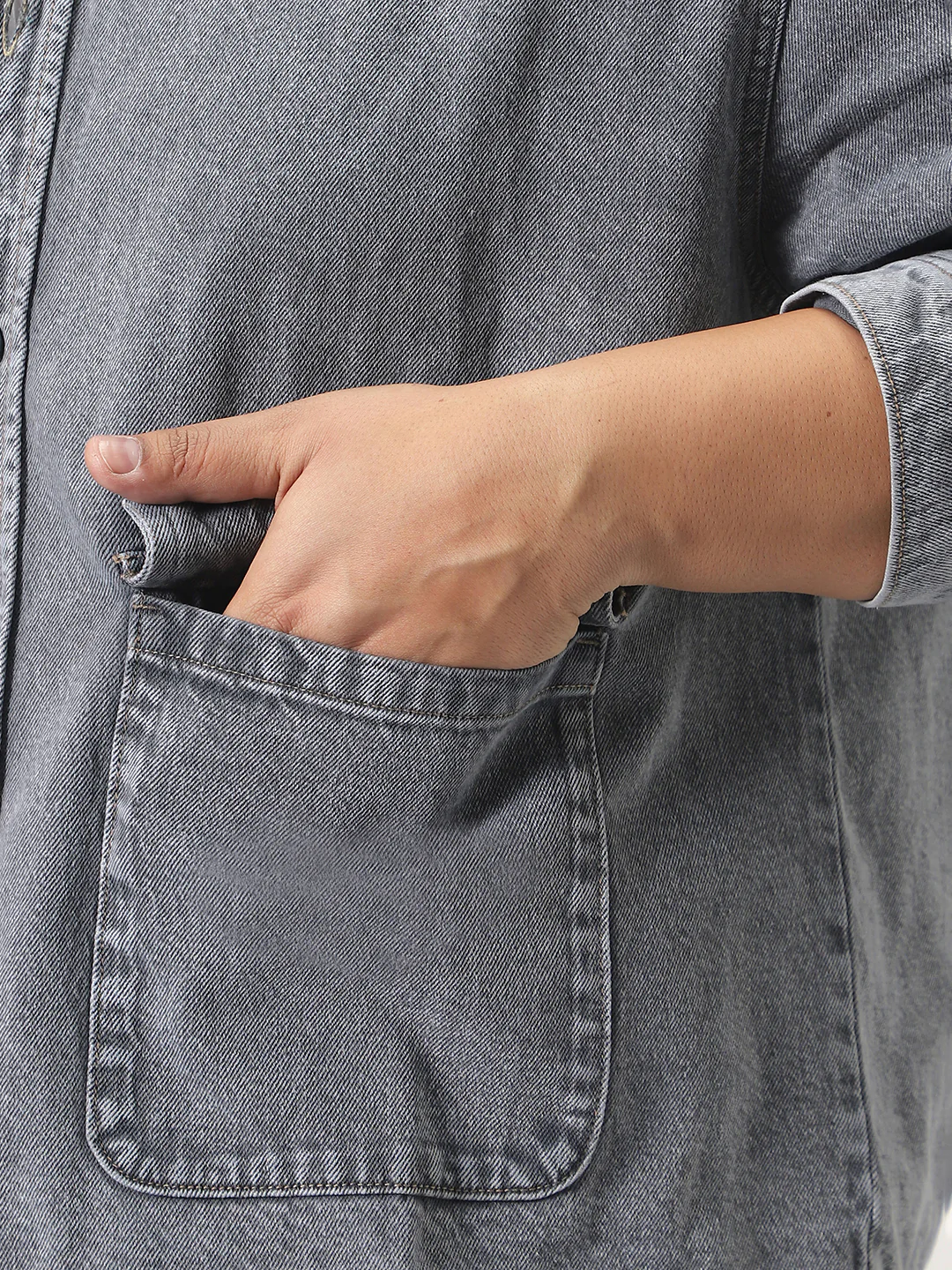 Plus Men's Grey Relaxed Fit Full Sleeve Utility Denim Jacket - Image 5