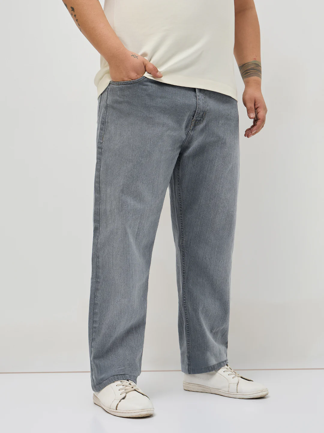Plus Men's Grey Straight Fit Washed Denim Jeans Stretchable - Image 2