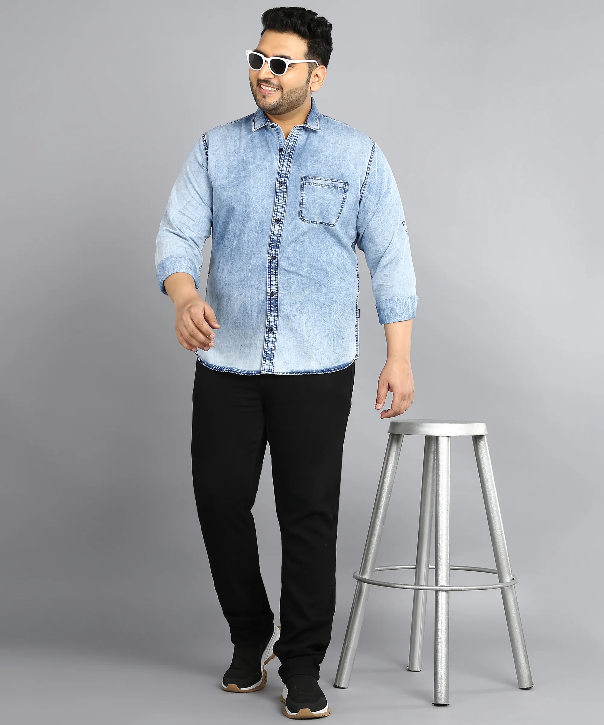 Plus Men's Ice Blue Denim Full Sleeve Regular Fit Washed Casual Shirt - Image 4