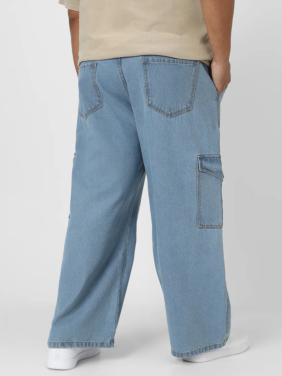 Plus Men's Ice Blue Loose Fit Cargo Jeans with 6 Pockets Non-Stretchable - Image 4
