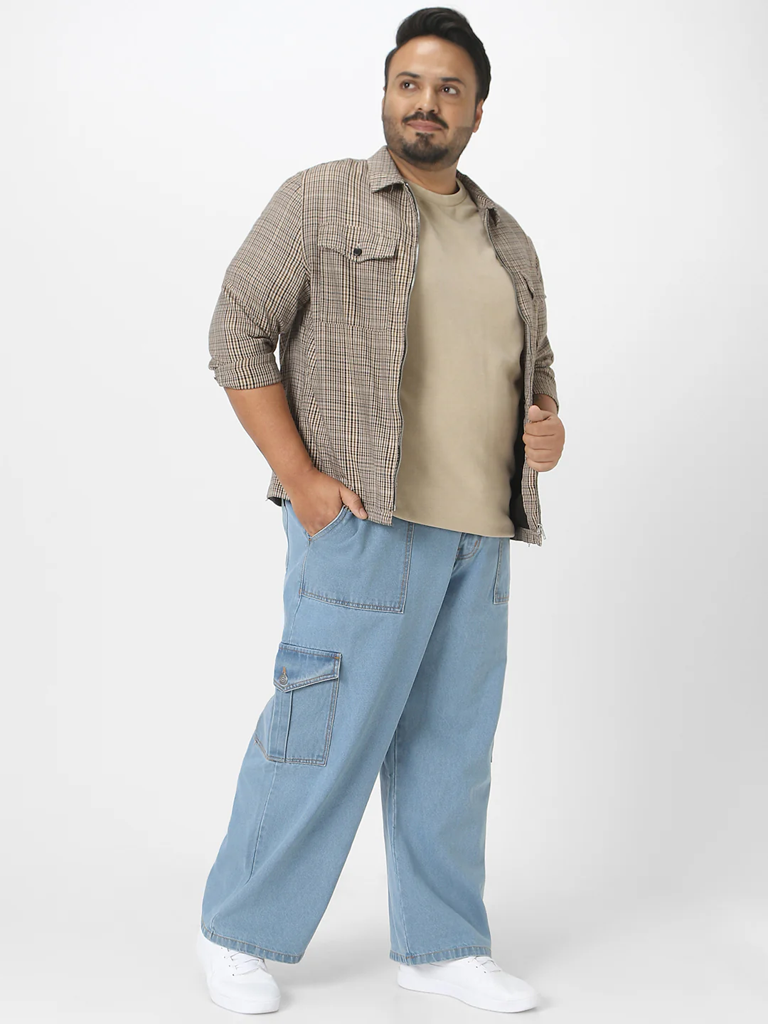 Plus Men's Ice Blue Loose Fit Cargo Jeans with 6 Pockets Non-Stretchable - Image 5