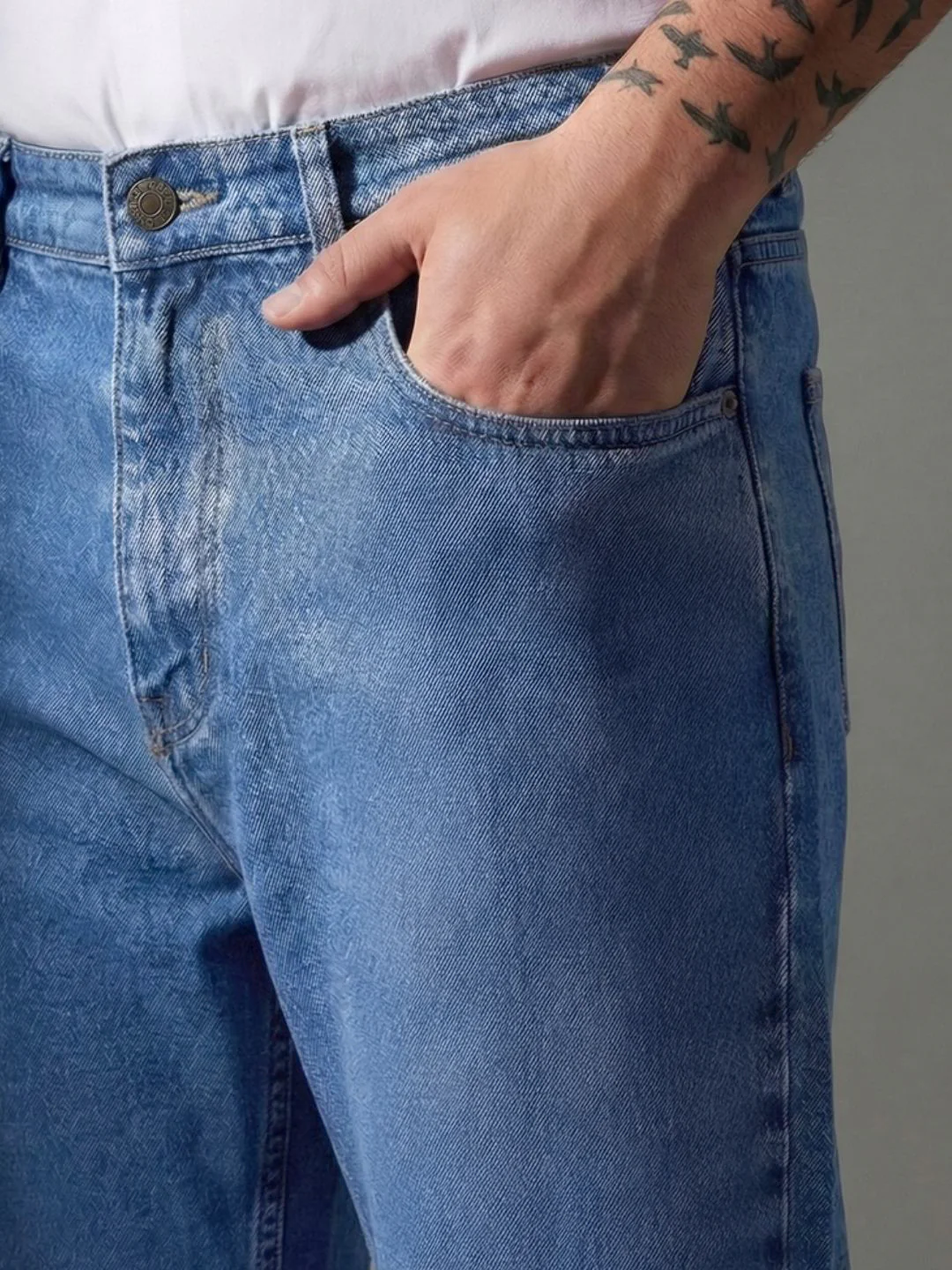 Plus Men's Ice Blue Relaxed Fit Washed Denim Jeans Non-Stretchable - Image 5