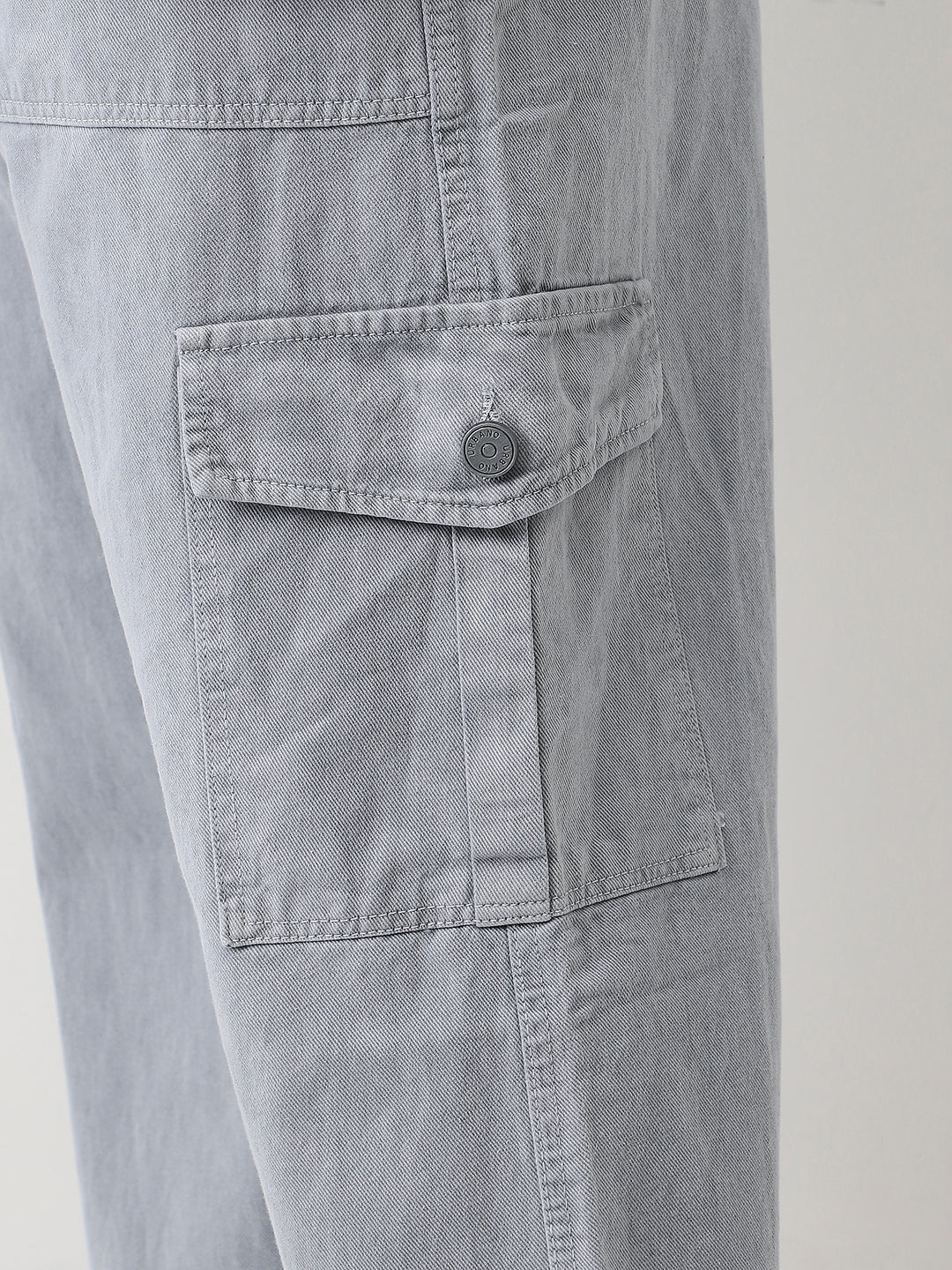 Plus Men's Ice Grey Loose Fit Cargo Jeans with 6 Pockets Non-Stretchable - Image 6
