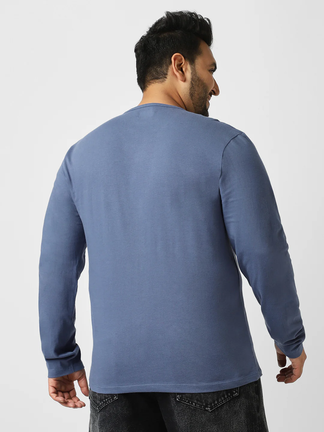 Plus Men's Indigo Blue Solid Henley Neck Regular Fit Full Sleeve Cotton T-Shirt - Image 3