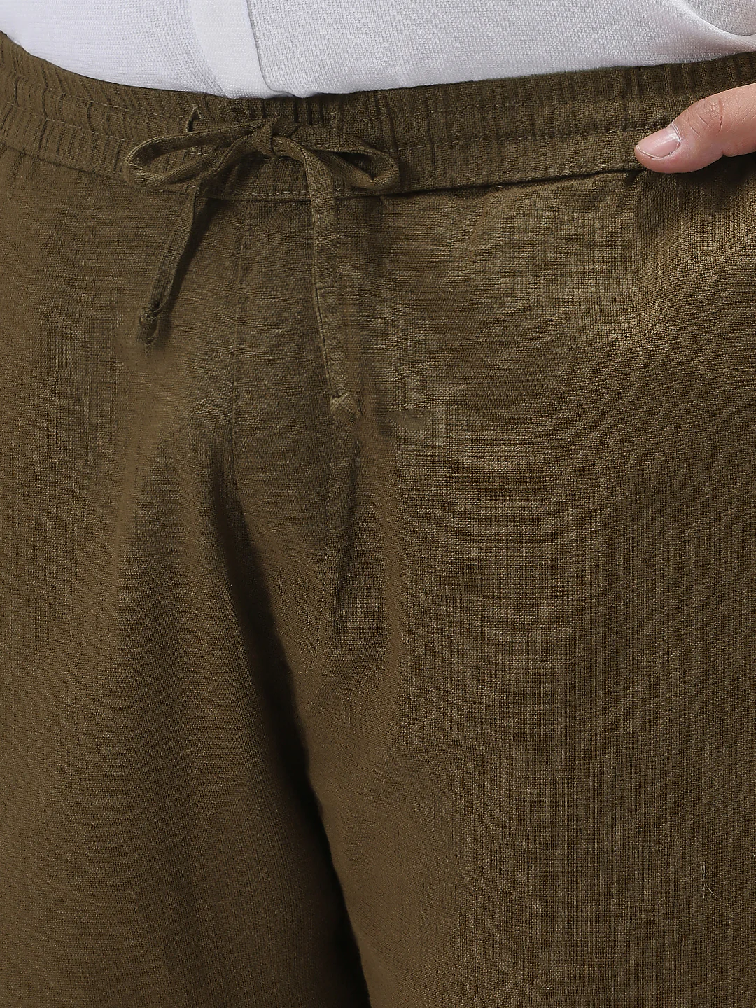 Plus Men's Khaki Loose Fit Solid Linen Blend Trousers Non-Stretchable - Image 5