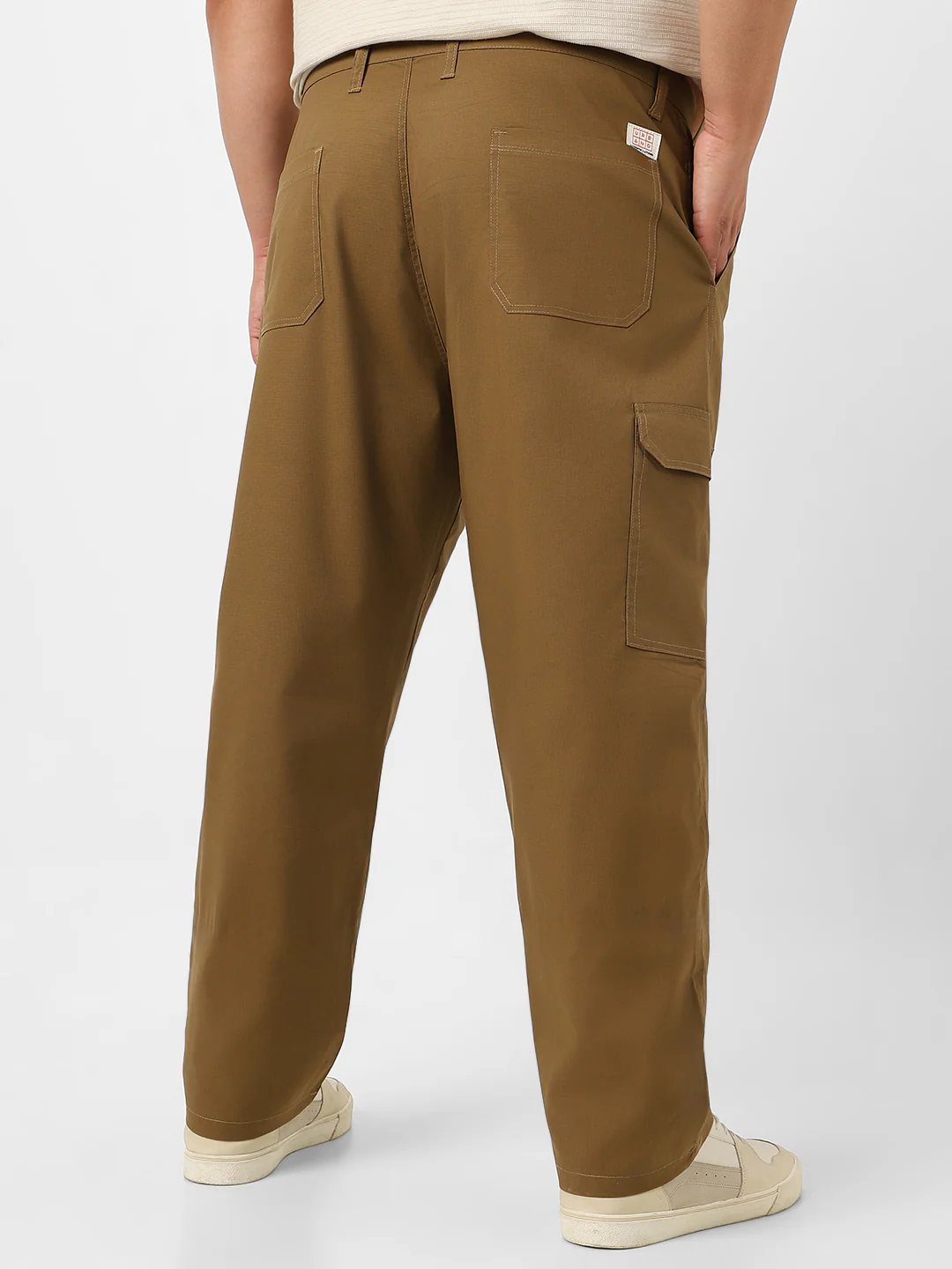 Plus Men's Khaki Regular Fit Solid Cargo Chino Pant With 6 Pockets - Image 3