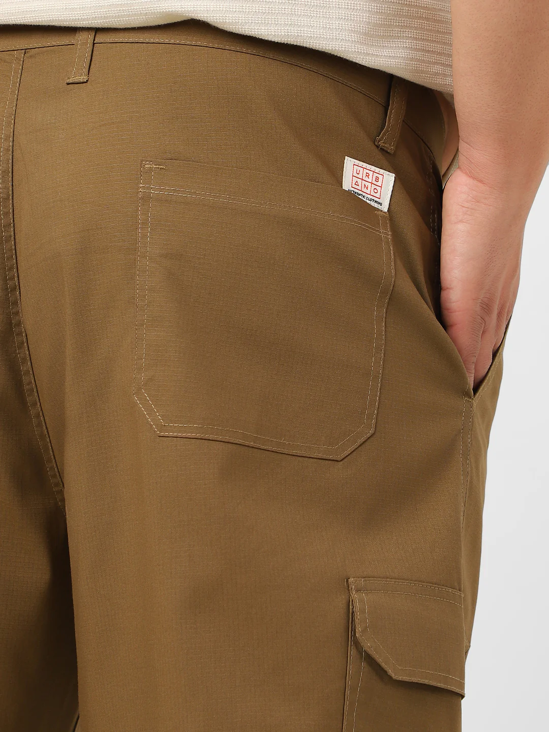 Plus Men's Khaki Regular Fit Solid Cargo Chino Pant With 6 Pockets - Image 5
