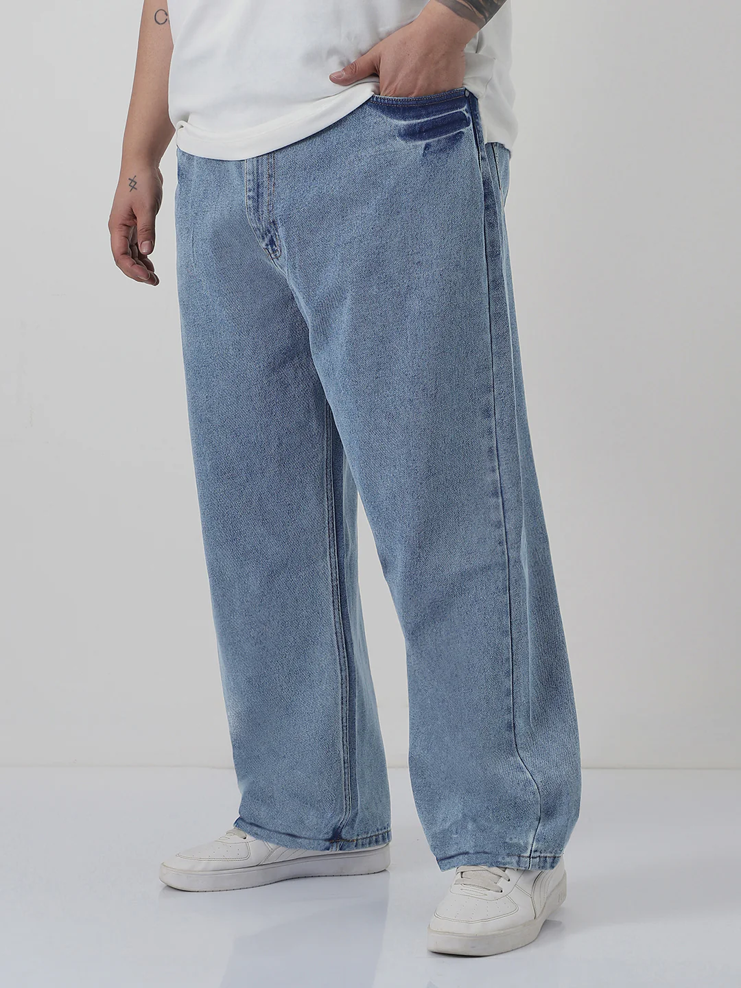 Plus Men's Light Blue  Loose Baggy Fit Washed Jeans Non-Stretchable - Image 2
