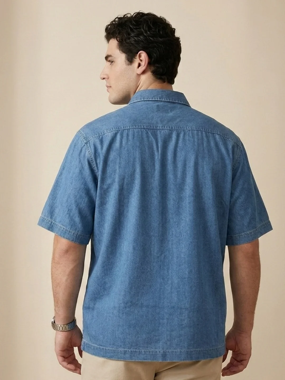 Plus Men's Light Blue Oversized Fit Half Sleeve Solid Casual Denim Shirt - Image 3
