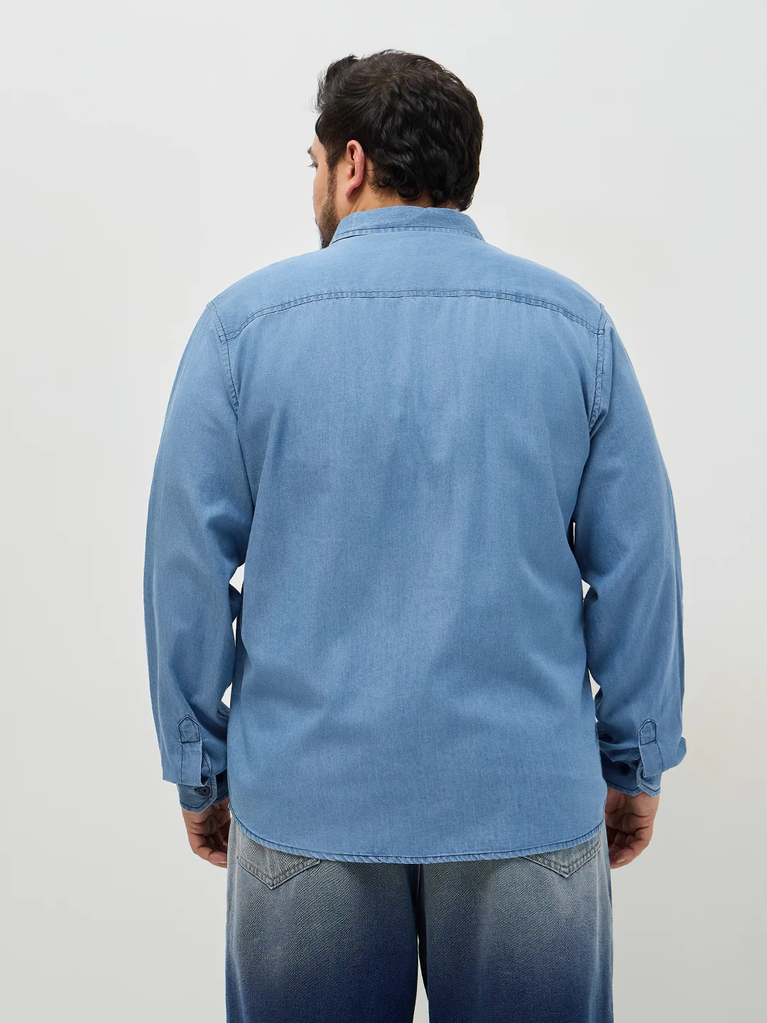 Plus Men's Light Blue Regular Fit Full Sleeve Solid Denim Shirt - Image 3