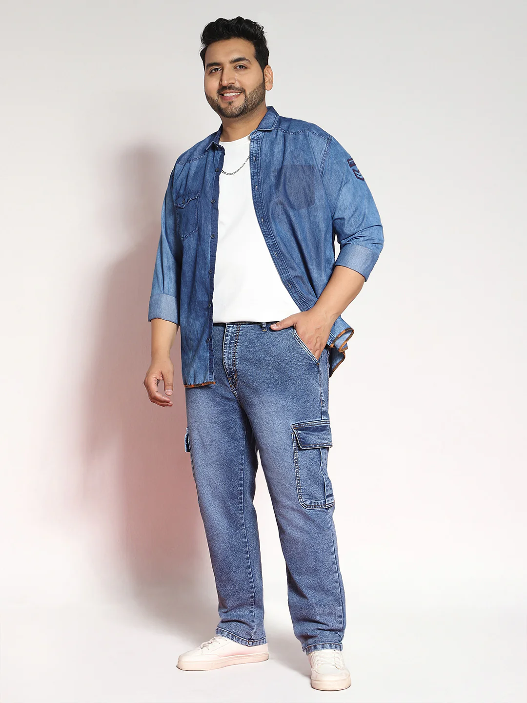Plus Men's Light Blue Regular Fit Washed Cargo Jeans With 6 Pockets Stretchable - Image 4