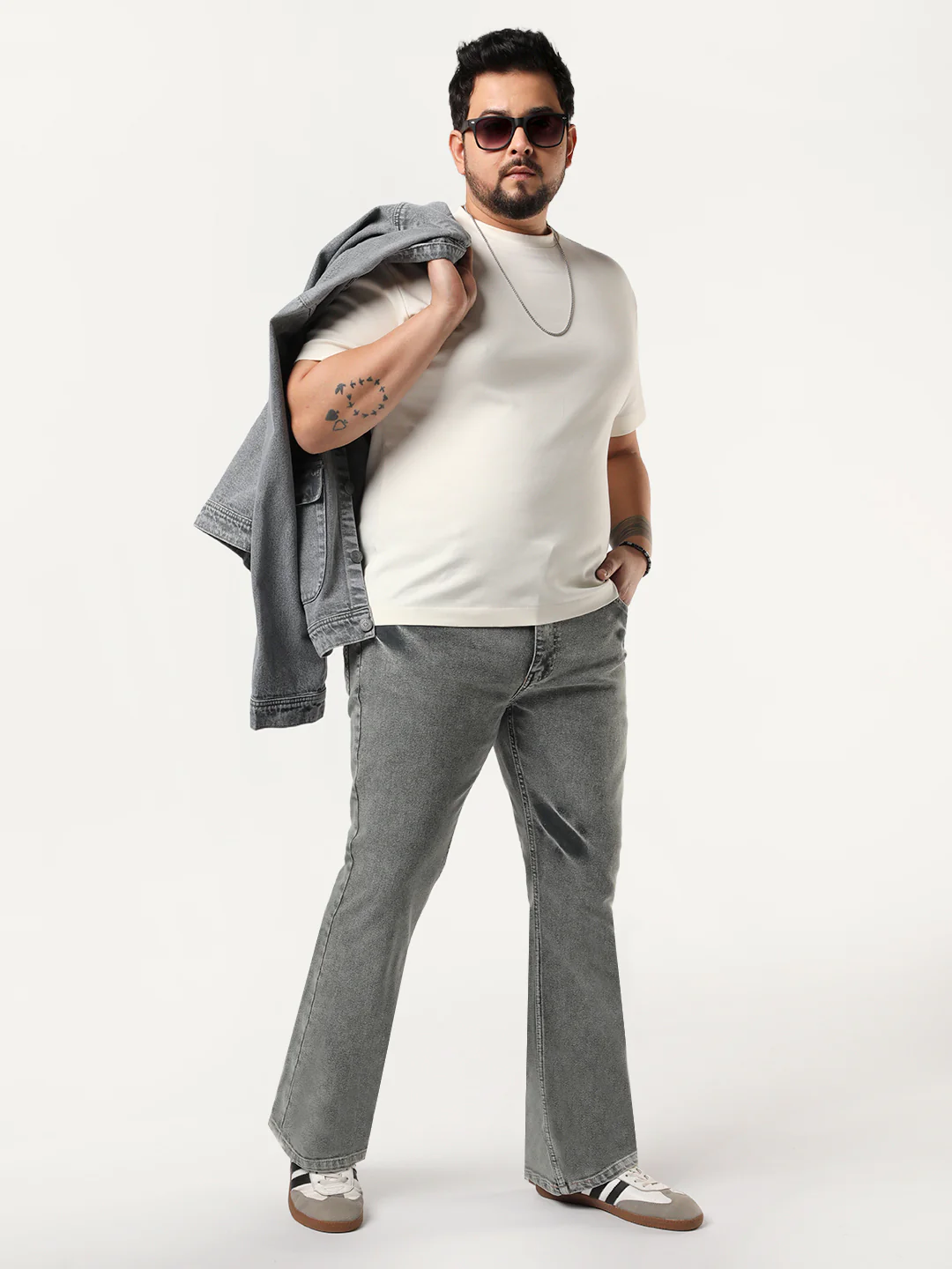 Plus Men's Light Grey Bootcut Fit Mid Rise Acid Wash Jeans Stretchable - Image 4