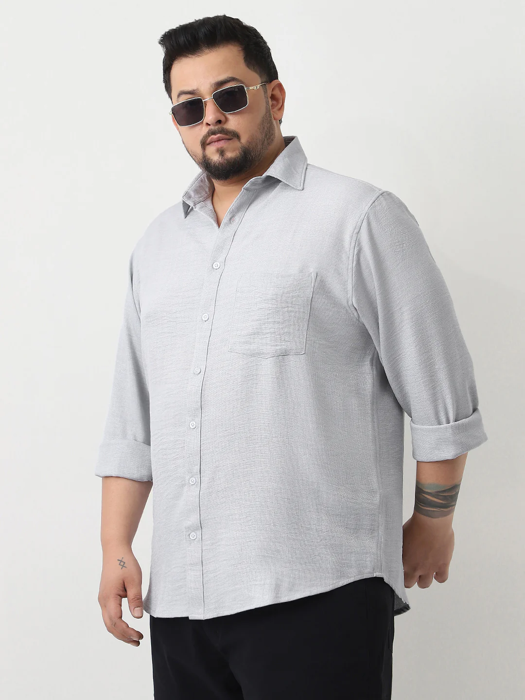 Plus Men's Light Grey Linen Blend Full Sleeve Relaxed Fit Casual Solid Shirt - Image 3