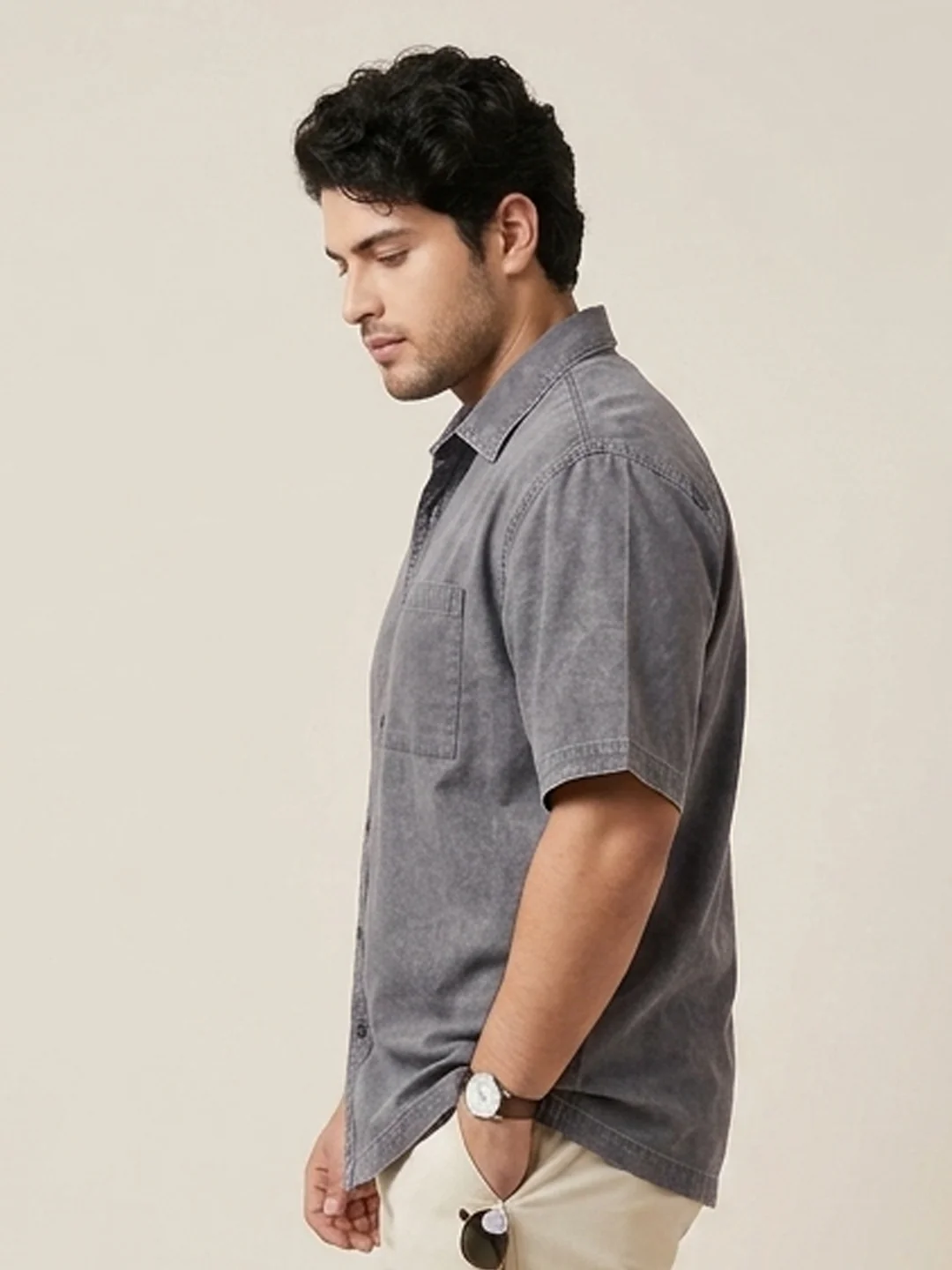 Plus Men's Light Grey Oversized Fit Half Sleeve Solid Casual Denim Shirt - Image 2