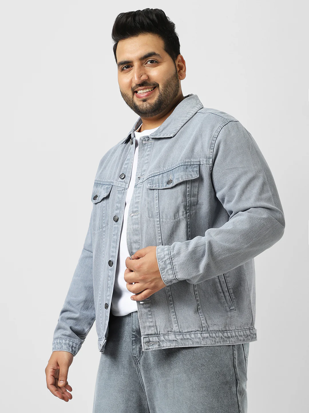 Plus Men's Light Grey Regular Fit Washed Full Sleeve Denim Jacket - Image 2