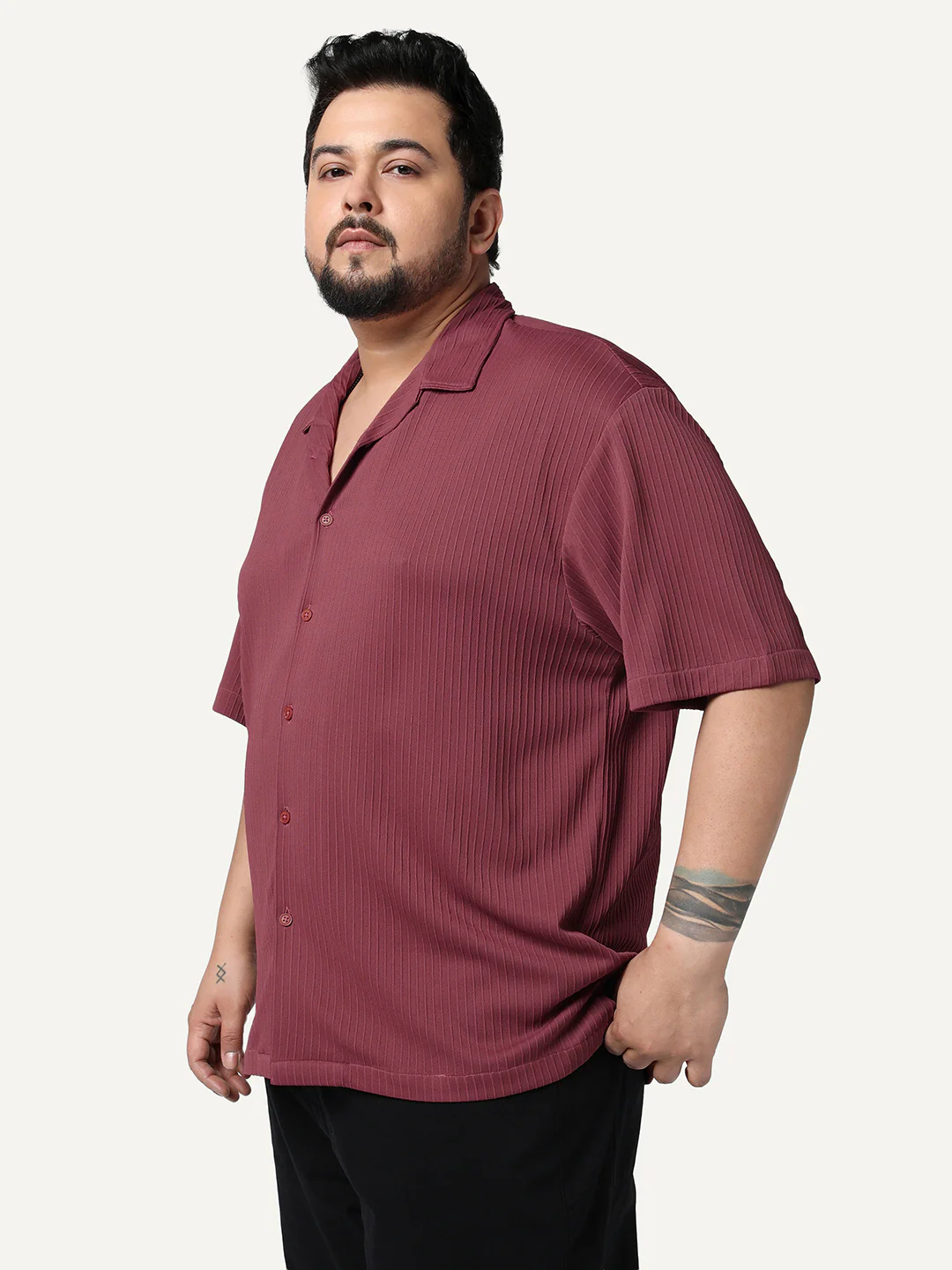 Plus Men's Light Maroon Cotton Half Sleeve Oversized Fit Textured Shirt with Cuban Collar - Image 2