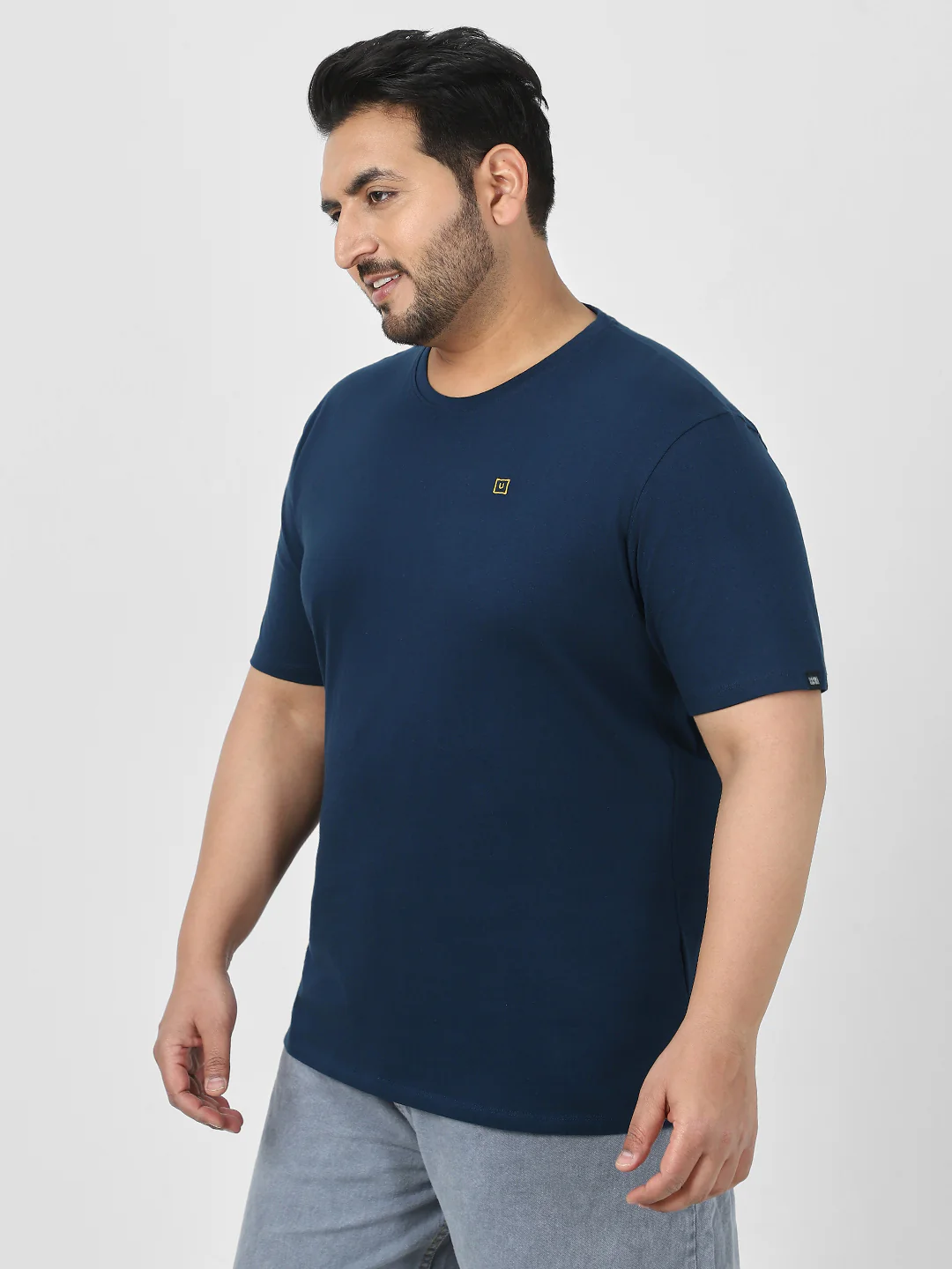 Plus Men's Navy Blue Solid Regular Fit Round Neck Cotton T-Shirt - Image 3