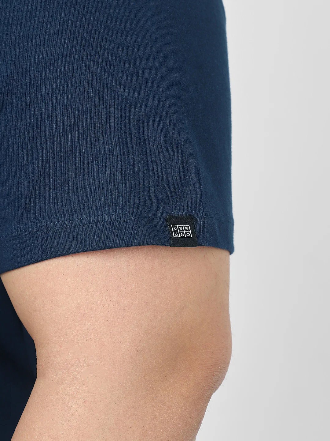 Plus Men's Navy Blue Solid Regular Fit Round Neck Cotton T-Shirt - Image 7