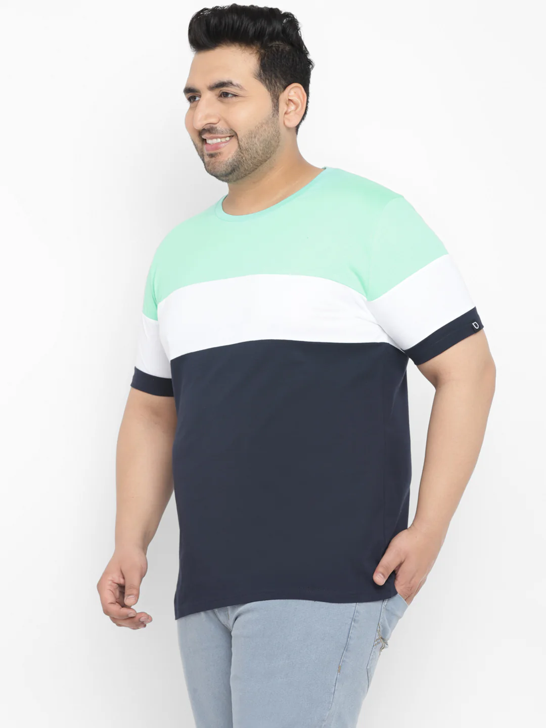 Plus Men's Navy Blue, White Color-Block Regular Fit Half Sleeve Cotton T-Shirt - Image 2