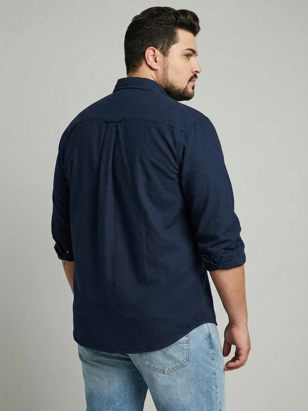 Plus Men's Navy Cotton Full Sleeve Regular Fit Solid Oxford Shirt With Button-Down Collar - Image 3