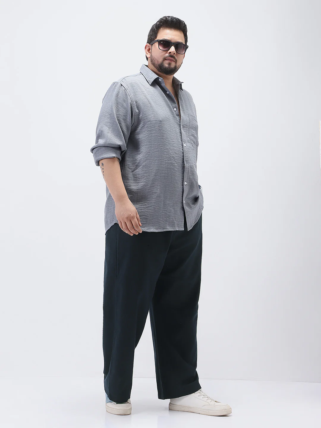 Plus Men's Navy Loose Fit Solid Linen Blend Trousers Non-Stretchable - Image 4