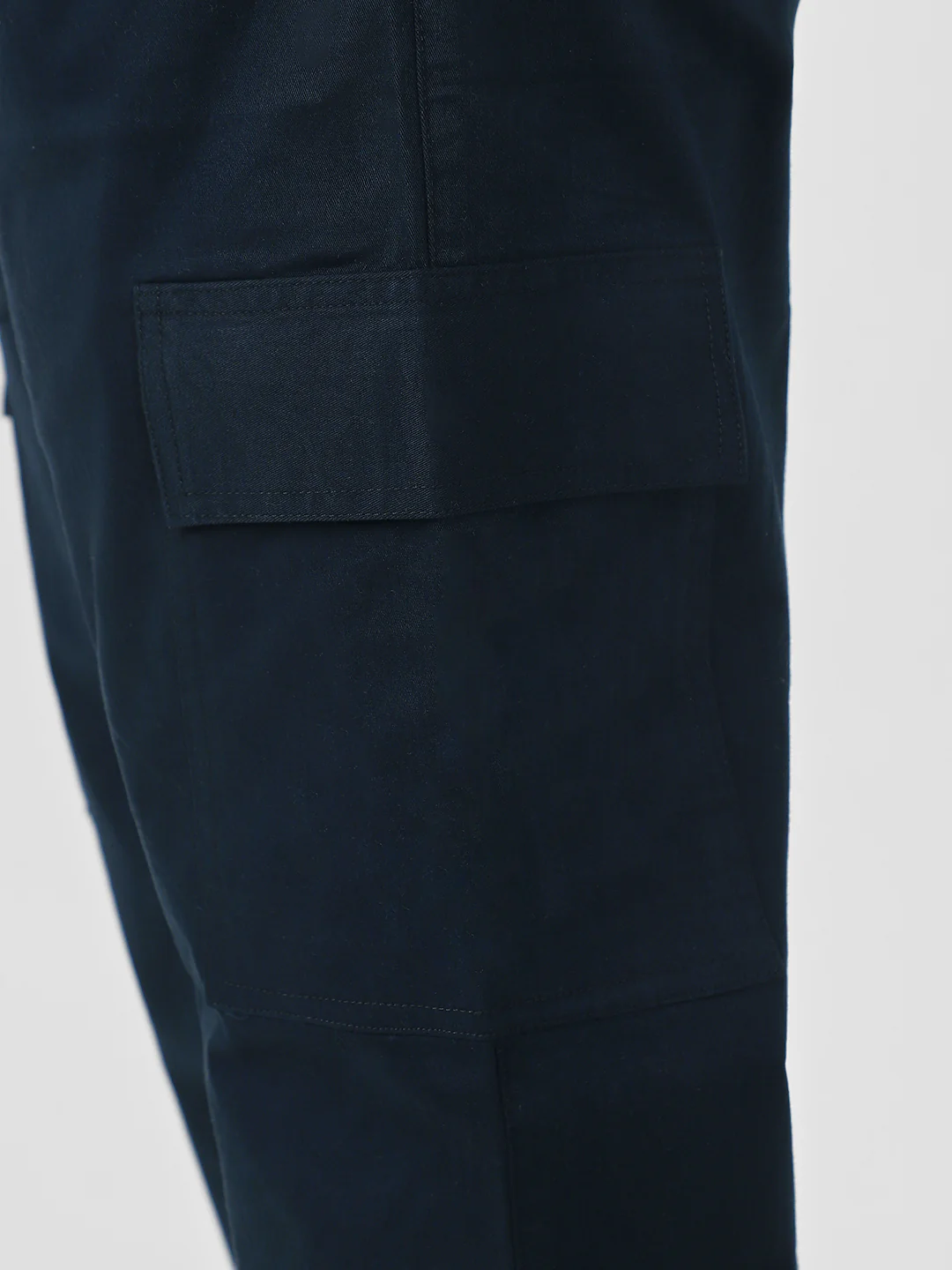 Plus Men's Navy Regular Fit Solid Cargo Chino Pant with 6 Pockets Stretchable - Image 5