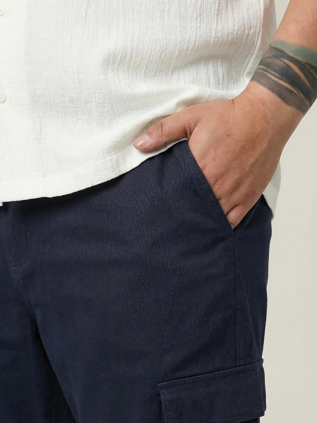 Plus Men's Navy Straight Fit Linen Cargo Pants with 6 Pockets - Image 5