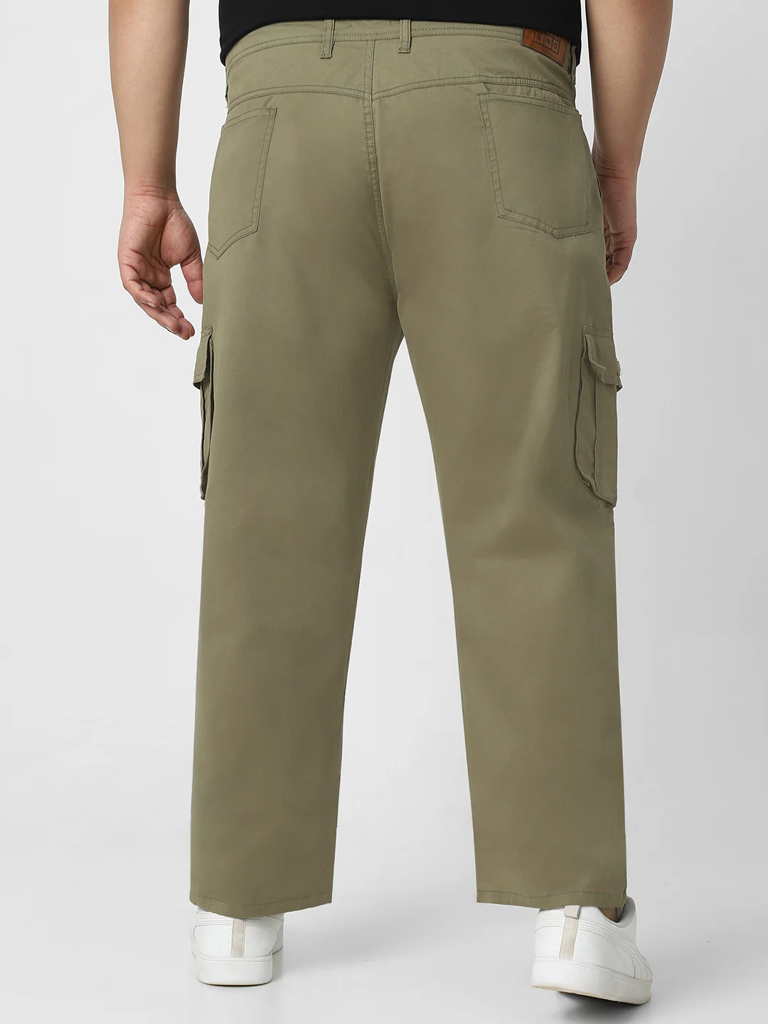 Plus Men's Olive Green Regular Fit Solid Cargo Chino Pant with 6 Pockets - Image 4