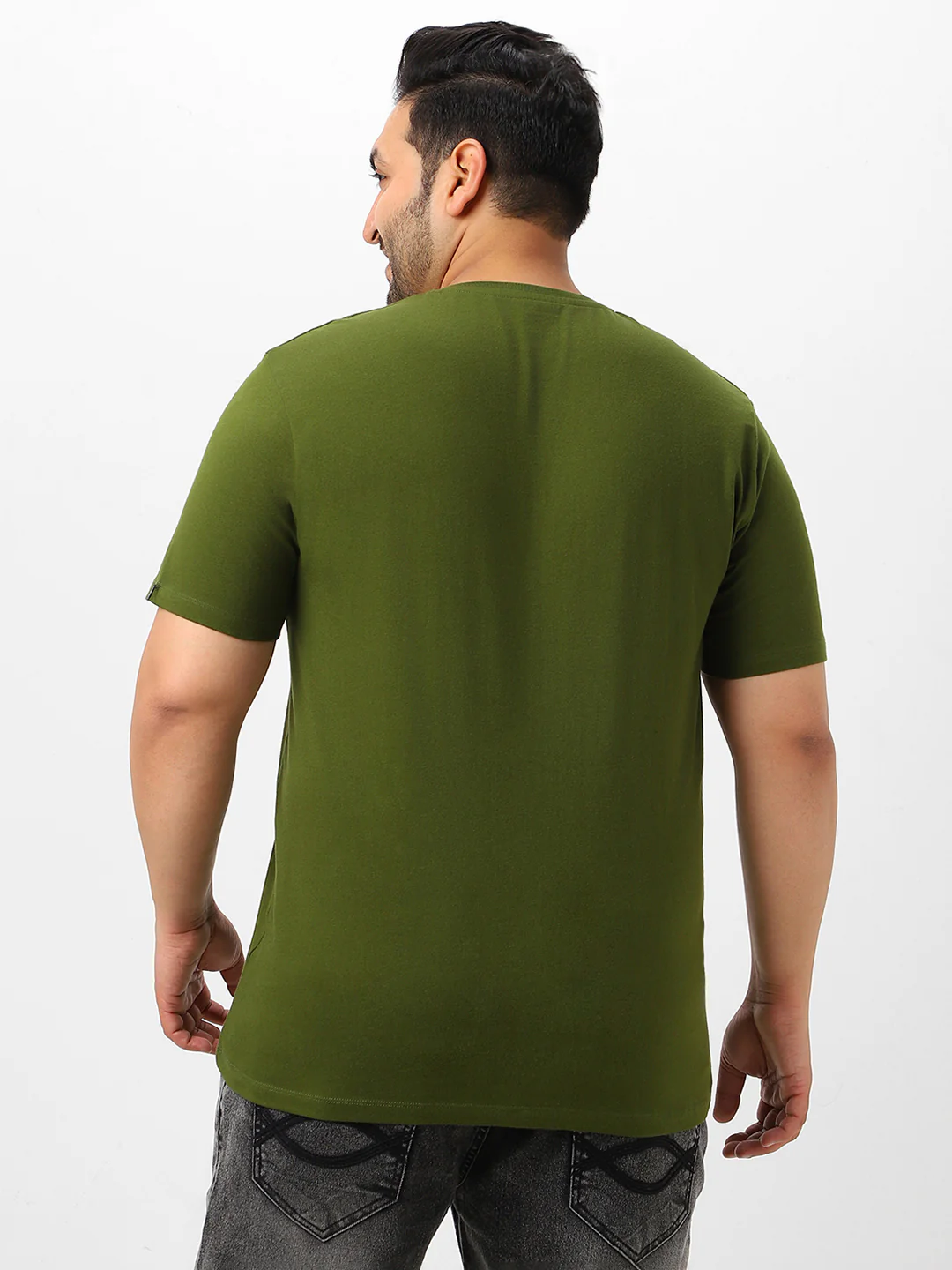 Plus Men's Olive Green Solid Regular Fit Round Neck Cotton T-Shirt - Image 4