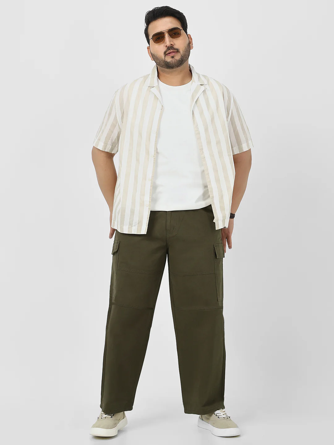 Plus Men's Olive Loose Baggy Fit Solid Cargo Chino Pant with 6 Pockets Non-Stretchable - Image 6