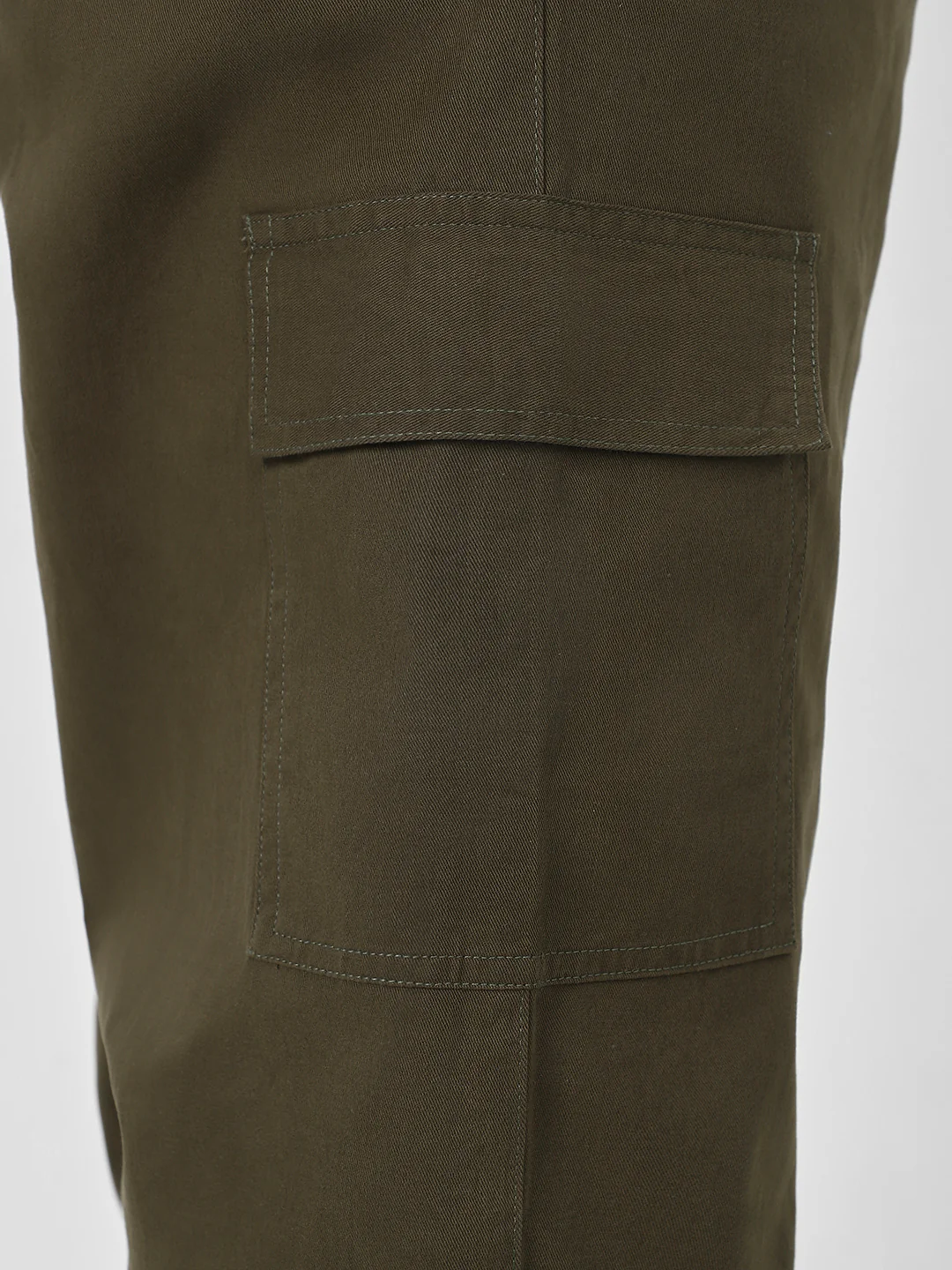 Plus Men's Olive Loose Baggy Fit Solid Cargo Chino Pant with 6 Pockets Non-Stretchable - Image 5
