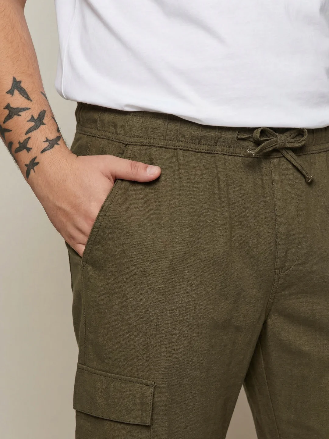 Plus Men's Olive Straight Fit Linen Cargo Pants with 6 Pockets - Image 5