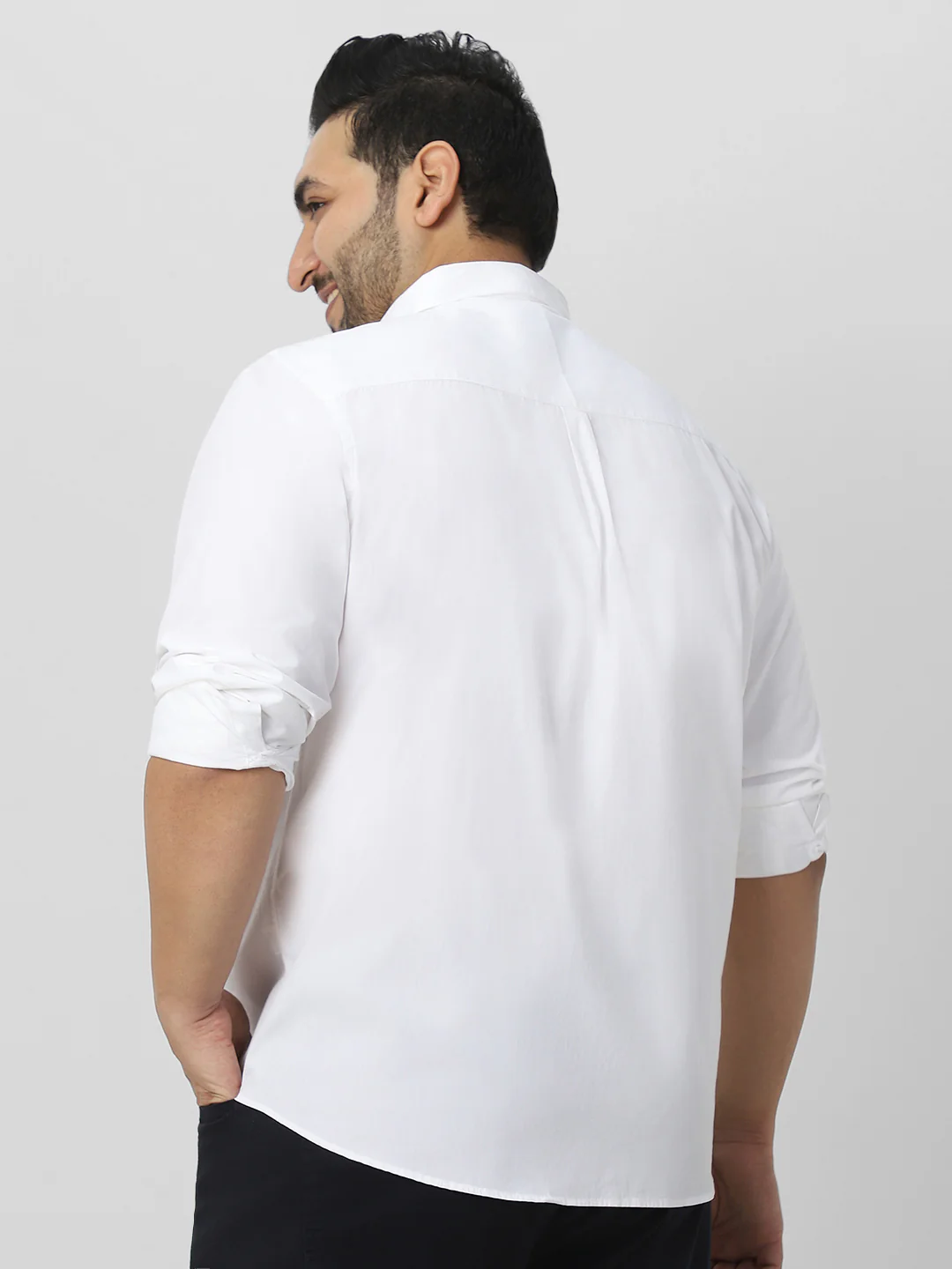 Plus Men's White Cotton Full Sleeve Regular Fit Casual Solid Shirt - Image 4