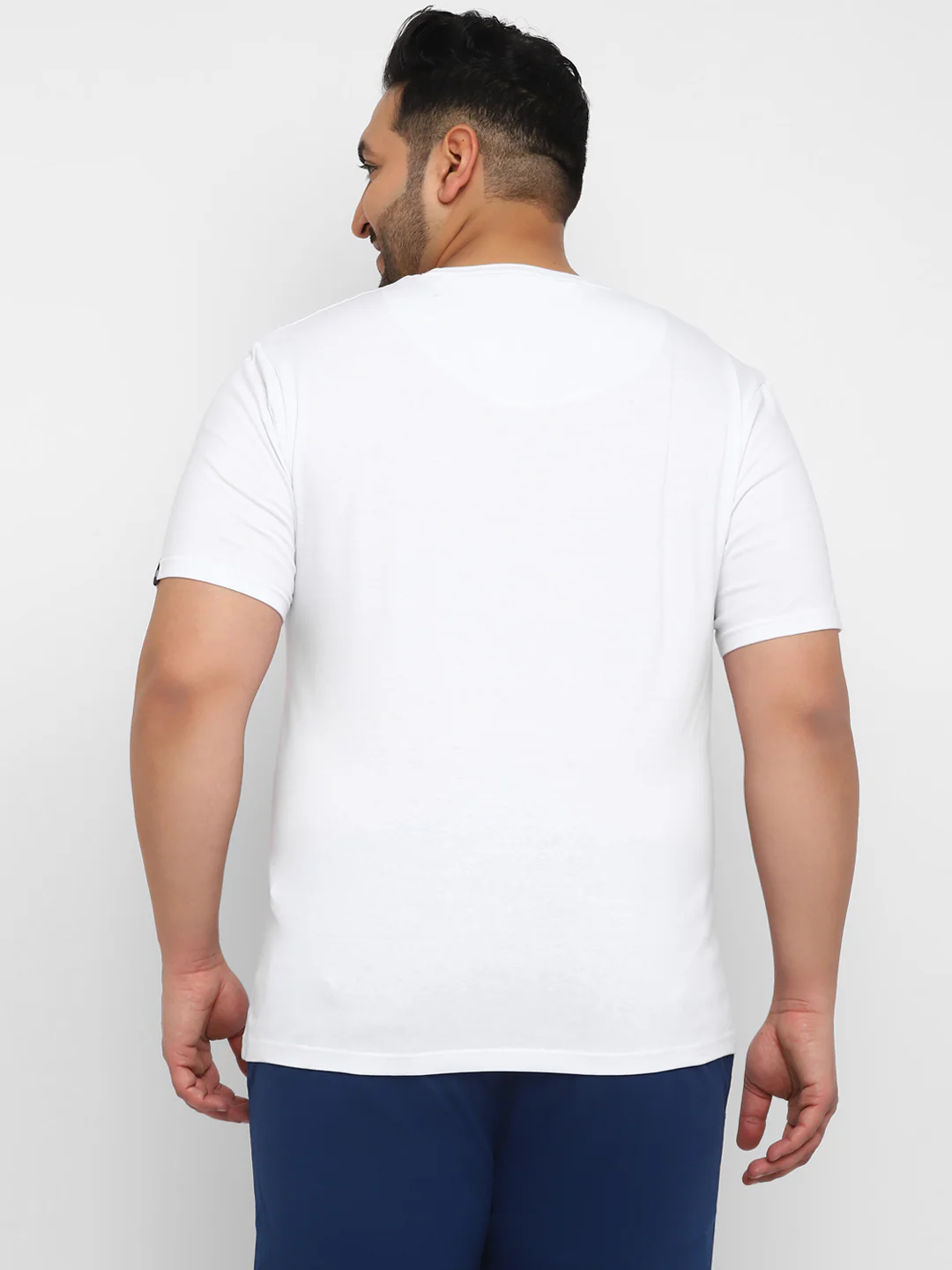 Urbano Plus Men's White Graphic Printed Half Sleeve Regular Fit Cotton T-Shirt - Image 3