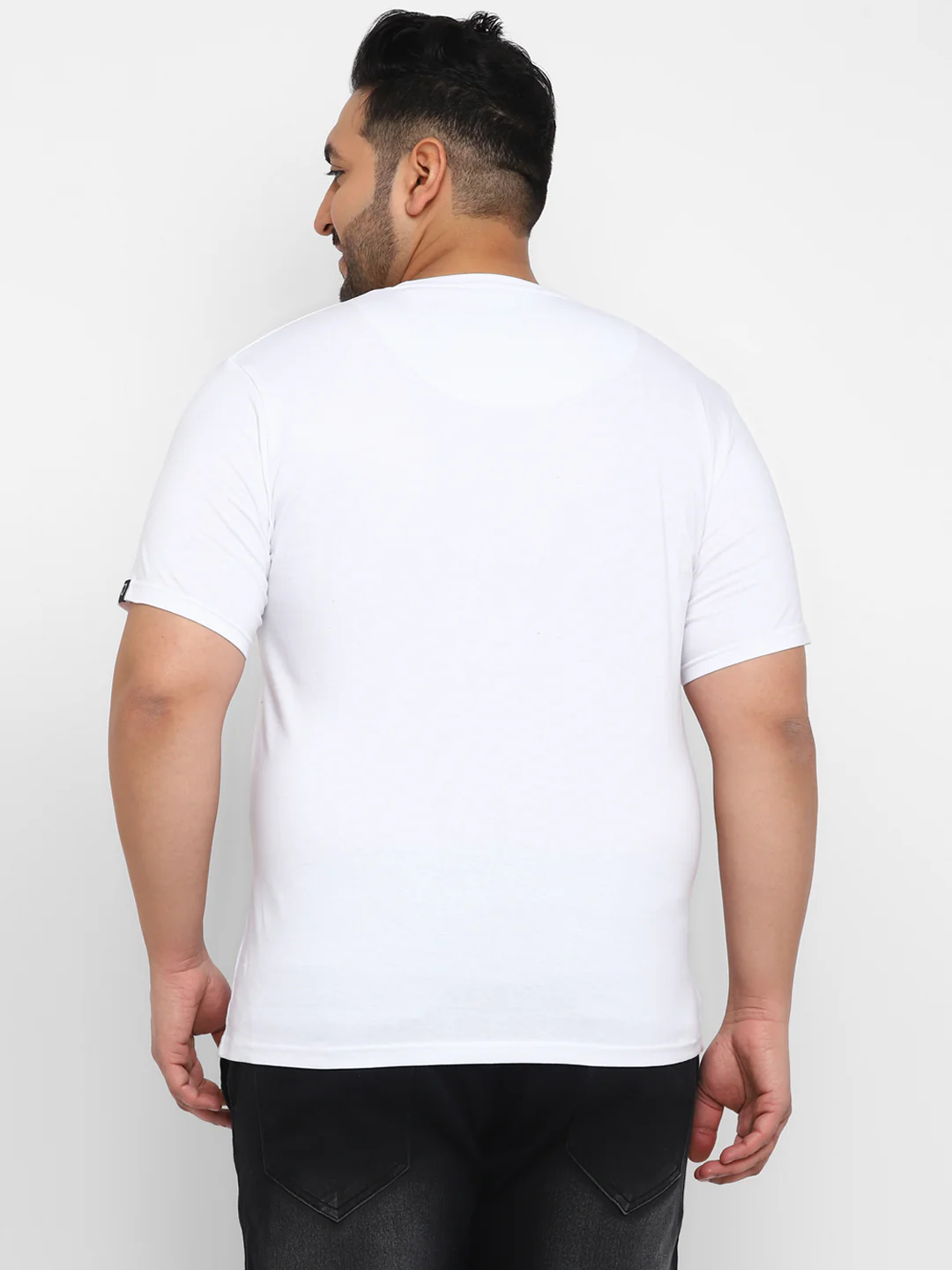Urbano Plus Men's White Graphic Printed Half Sleeve Regular Fit Cotton T-Shirt - Image 3