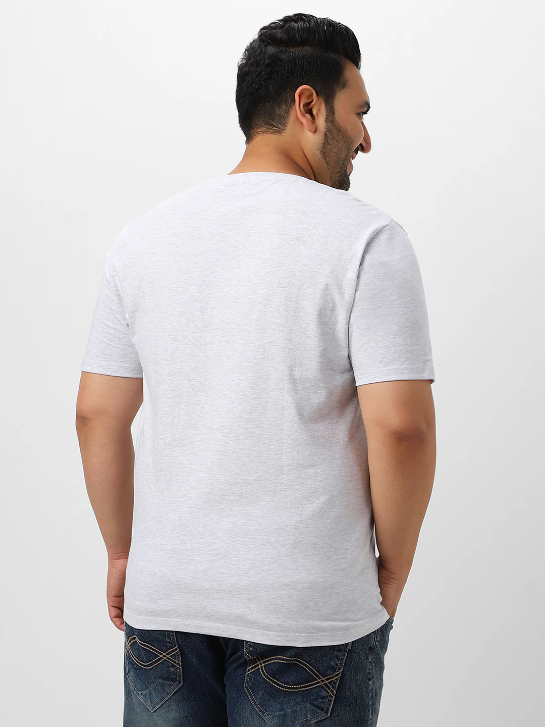 Plus Men's White Melange Solid Regular Fit Round Neck Cotton T-Shirt - Image 4