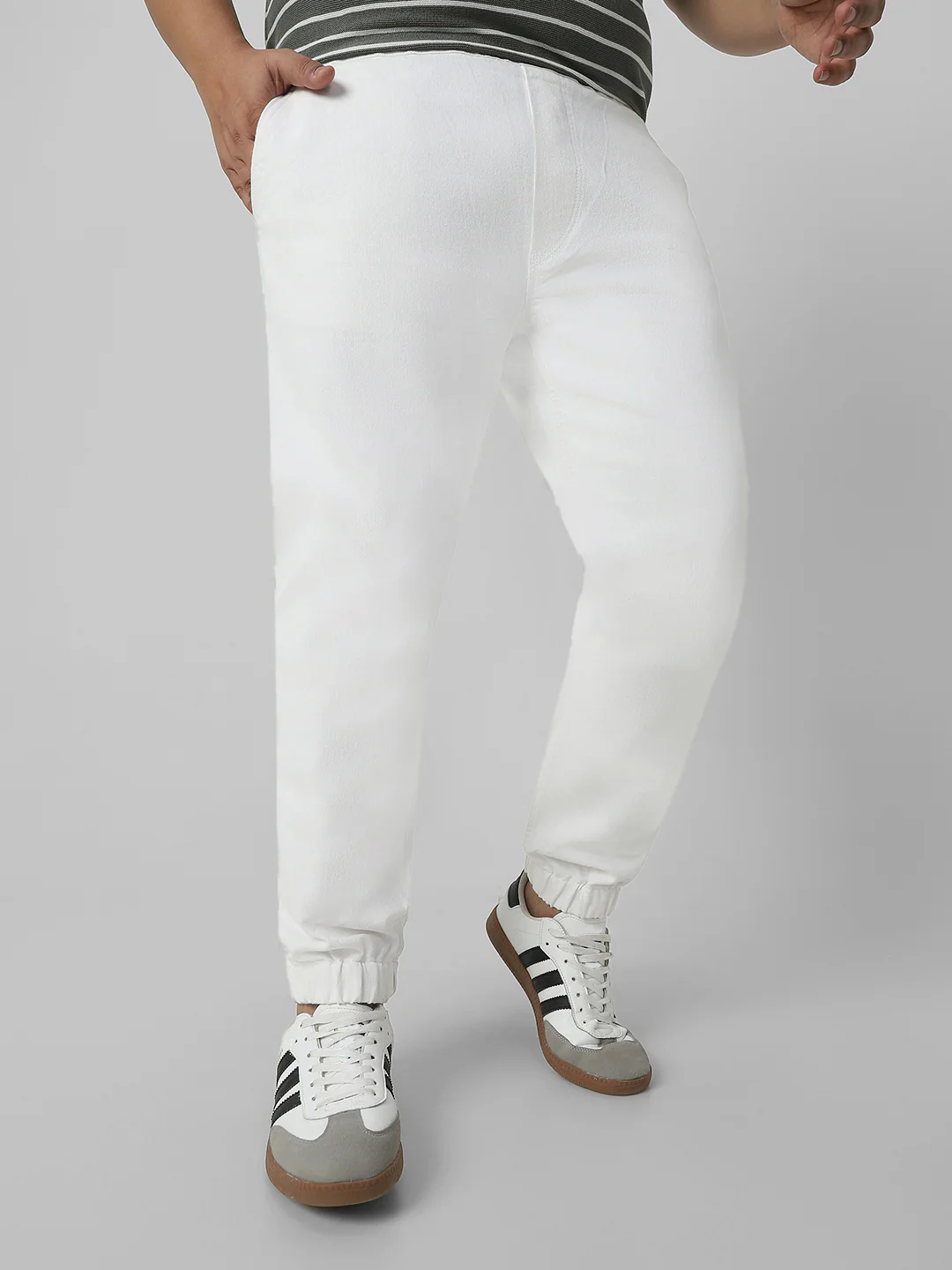 Plus Men's White Regular Fit Solid Joggers Jeans Stretchable - Image 2
