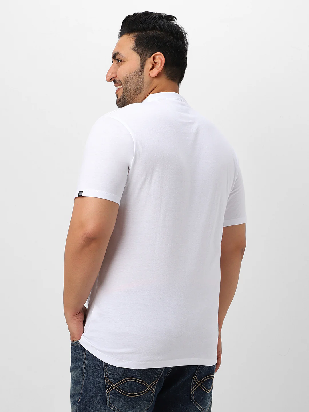 Plus Men's White Solid Mandarin Collar Regular Fit Cotton T-Shirt - Image 4