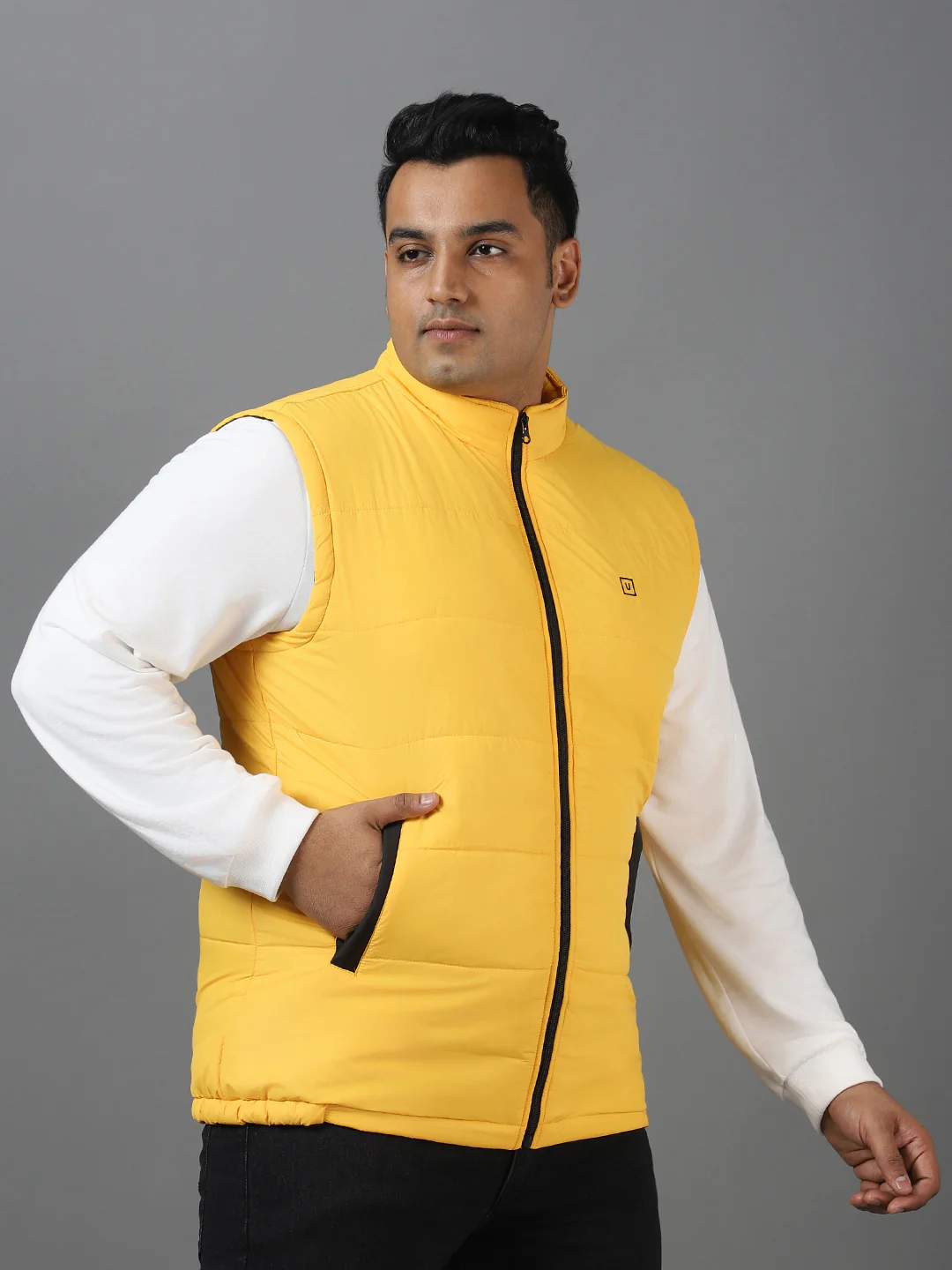 Plus Men's Yellow Sleeveless Zippered Puffer Jacket - Image 4